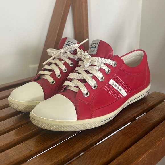 Ecco Women’s Hybrid Sneaker-Sport Shoe Size 37 (W 6.5-7) - Picture 4 of 10